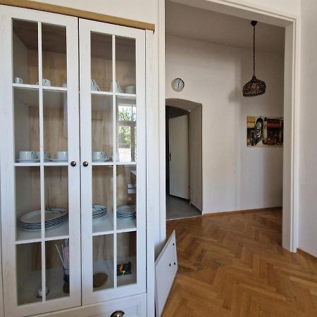 Entzueckendes Apartment Im Zentrum Graz Bagian luar foto
