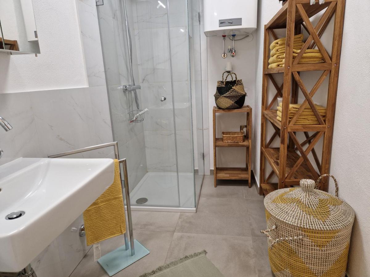 Entzueckendes Apartment Im Zentrum Graz Bagian luar foto