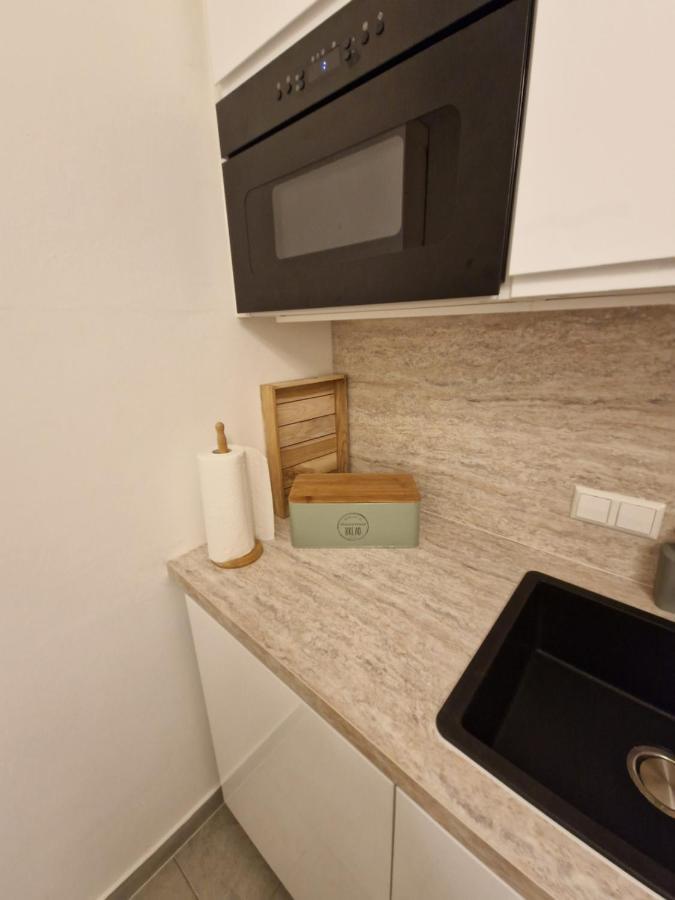 Entzueckendes Apartment Im Zentrum Graz Bagian luar foto