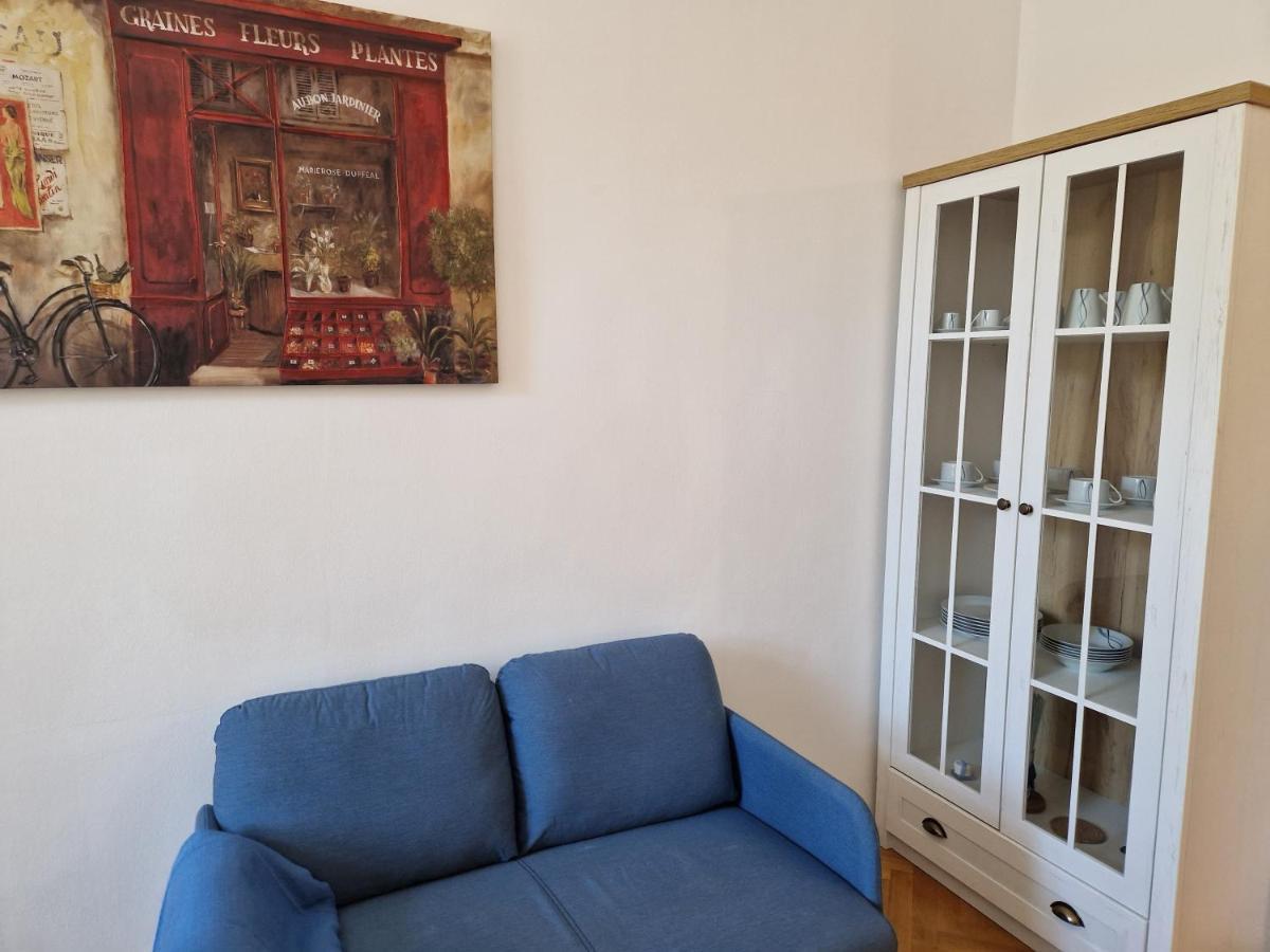 Entzueckendes Apartment Im Zentrum Graz Bagian luar foto